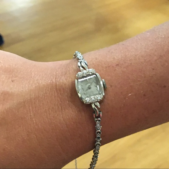 *Vintage 14K Hamilton Diamond & Emerald Watch with jewel-studded 14K watchband - Picture 9 of 10